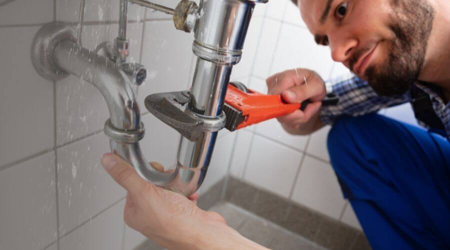Professional emergency plumbing in Iola, KS